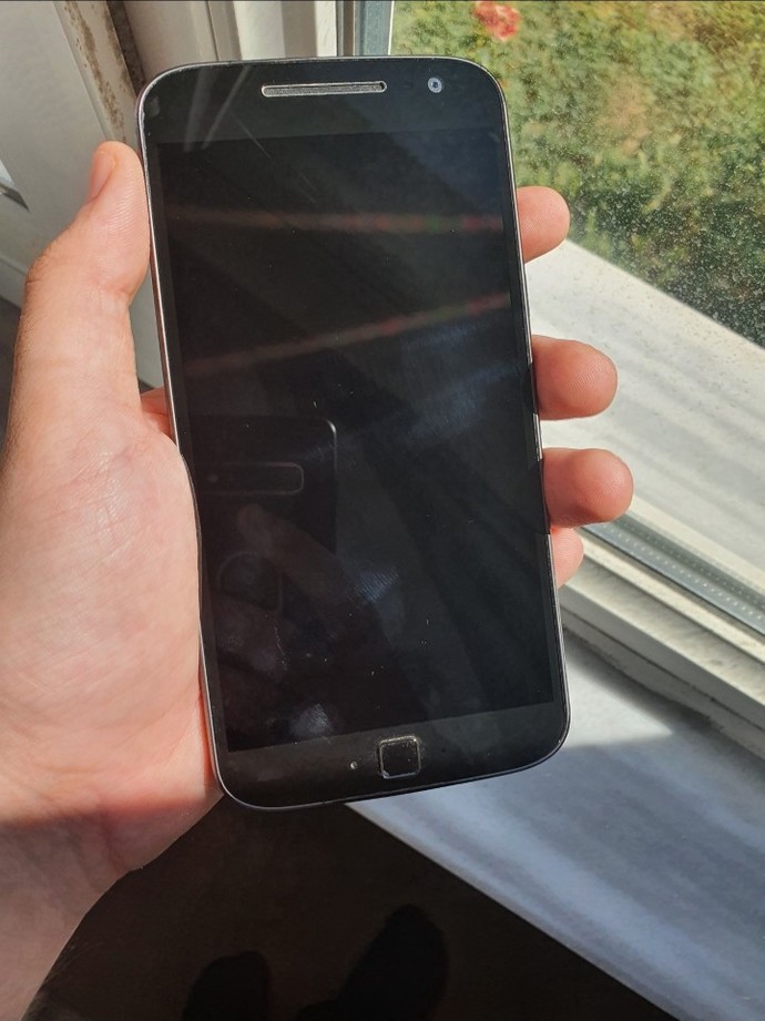 Önceki Telefonum Bu Akıllı Telefon Moto G4 Plus 4 Yıldır Kullandım Çok Emeği Oldu Önceki Telefonum Nasıl Görünüyor şu an ki Hali?
