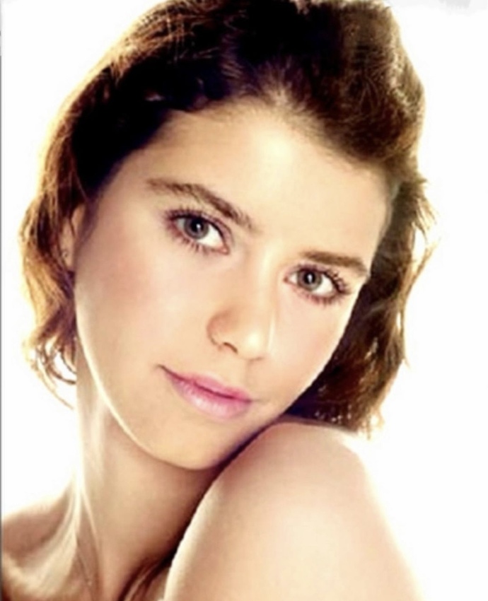 Beren Saat mi Neslihan Atagül mü daha güzel?