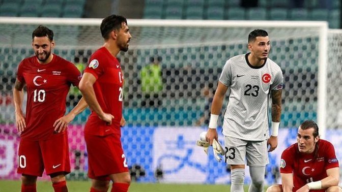 Türkiye EURO 2020'ye veda etti! Sizce bunun sebebi nedir?