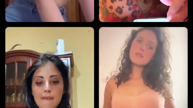 Instagram da bu kızlar sürekli canlı yayın açıp karşısında duruyorlar?