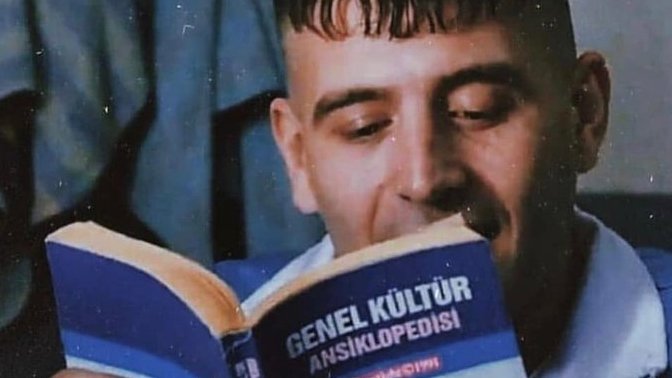 Daha çok okuyan mı bilir daha çok gezen mi?