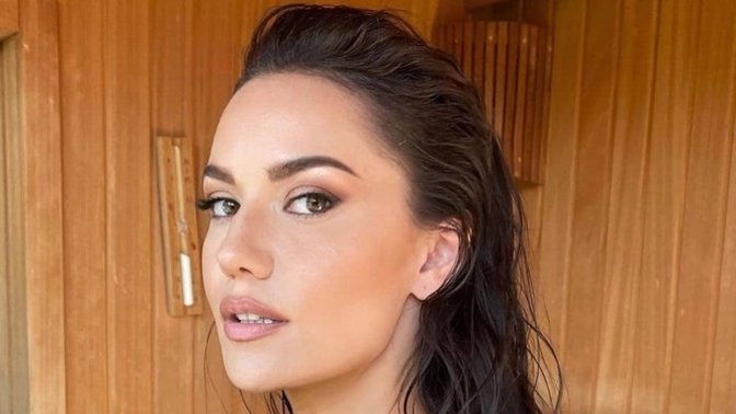 Fahriye Evcen'e takipçilerinden tepki yağıyor! Sizce güzelliğini kaybetti mi?