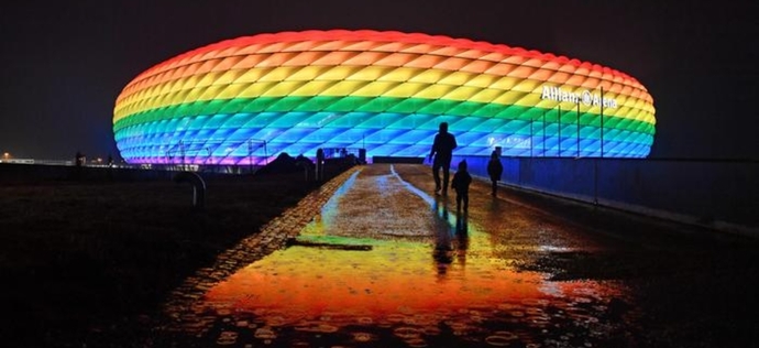 UEFA, Arenanın LGBT bayrağına bürünmesini isteyen Almanya teklifini reddetti! Karara tepkiniz nasıl?