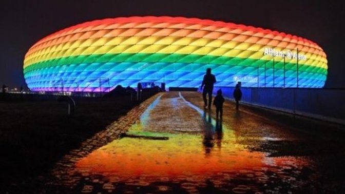 UEFA, Arenanın LGBT bayrağına bürünmesini isteyen Almanya teklifini reddetti! Karara tepkiniz nasıl?
