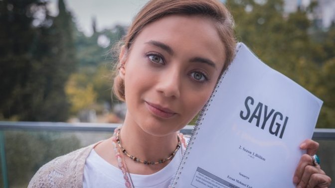 Saygı dizisine Damla Sönmez dahil oldu! 2. sezonu heyecanla bekleyenlerden misiniz?
