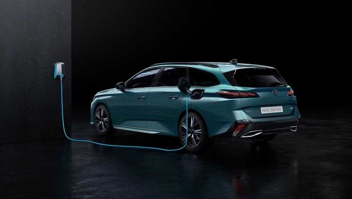 Yeni Peugeot 308 SW sizce nasıl olmuş, ülkemize gelse tutar mı?