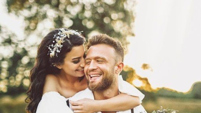 Evleneceğiniz kişinin yakışıklı olması mı önemli yoksa zengin olması mı?