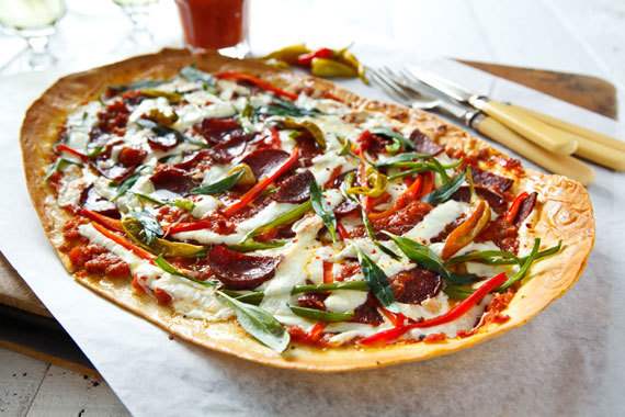 Lavaştan pizza nasıl yapılır?