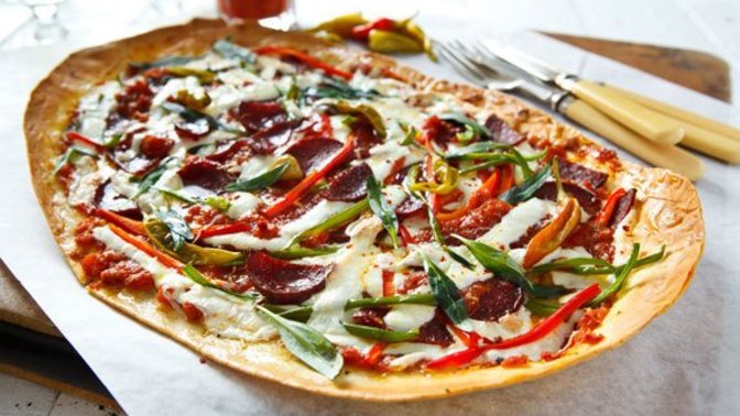 Lavaştan pizza nasıl yapılır?