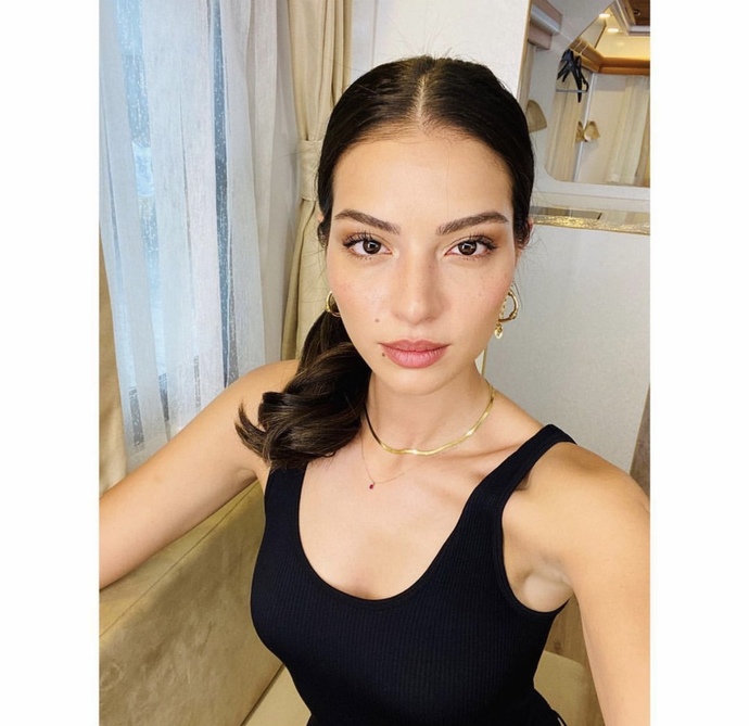 Melisa Aslı Pamuk sıradan mı yoksa çok güzel mi sizce?