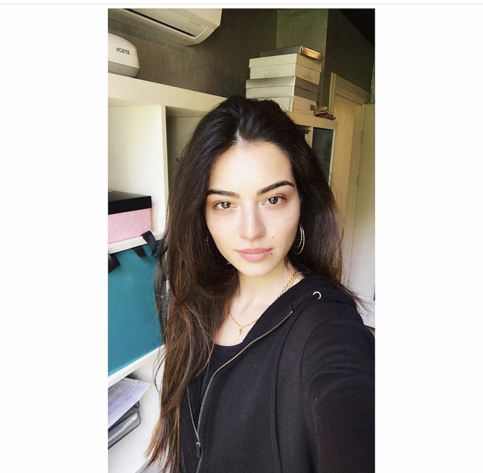 Melisa Aslı Pamuk sıradan mı yoksa çok güzel mi sizce?