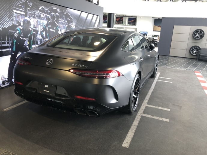 GT63 S bana yakışır mı? Biraz tuzlu gibi vergi öncesi 207.000 dolar?