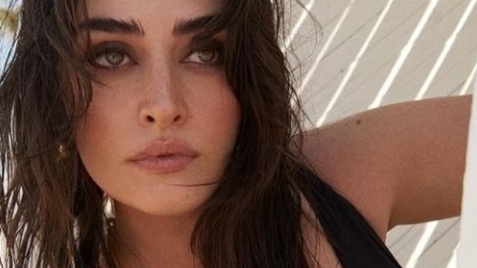 Esra Bilgiç'te yerli Angelina Jolie olacak potansiyel var mı sizce?