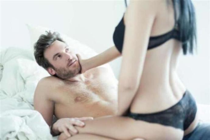 Orgazm olmanın manevi hazzını mı boşalmanın rahatlama hissini mi daha çok seversiniz?