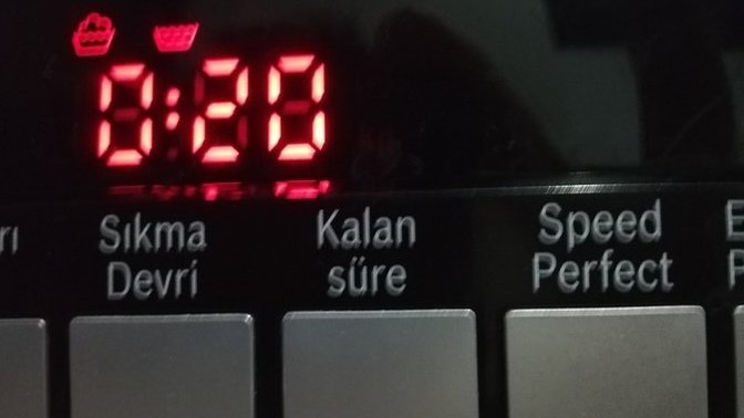 Bosch çamaşır makinesi resimde soldaki simge ne anlama geliyor acil bilen varsa cevaplayabilir mi lütfen?