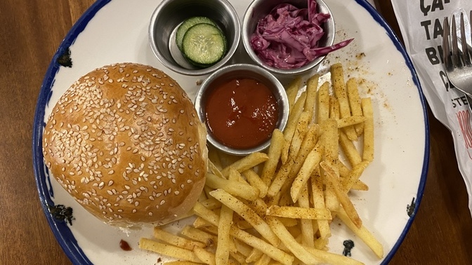 Kimler cumartesi dışarda yemek yedi😍?