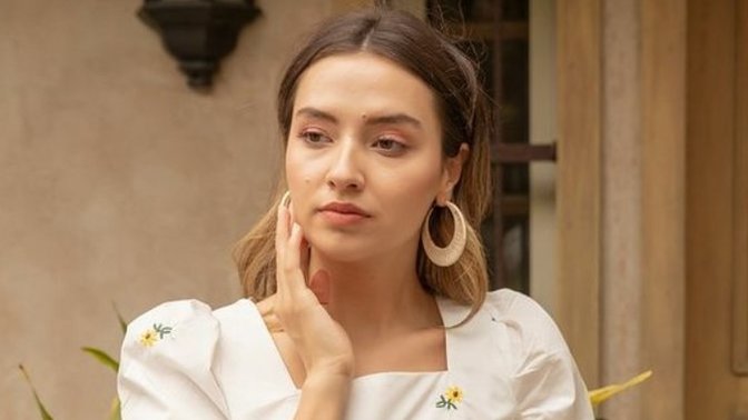 Sevgilimin mezuniyetinde ne giyebilirim?