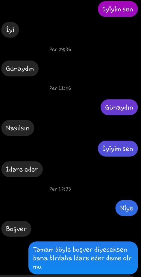 Bi kız arkadaşım var arkadaşız sadece her neyse bana hep aşk şeylerini anlatıyor çok sıkılıyorum mesaj detayda?