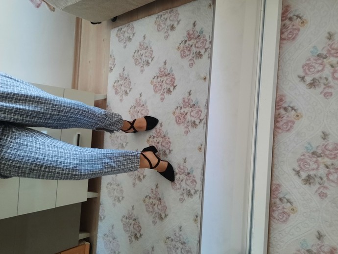 Arkadaşlar ayakkabım nasıl topuğu 5 cm ,170 boyum var 175 oldum 😅 ?