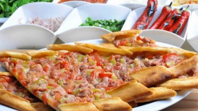Gurmeler toplanın! En lezzetli Samsun pidesi sizce hangisidir?