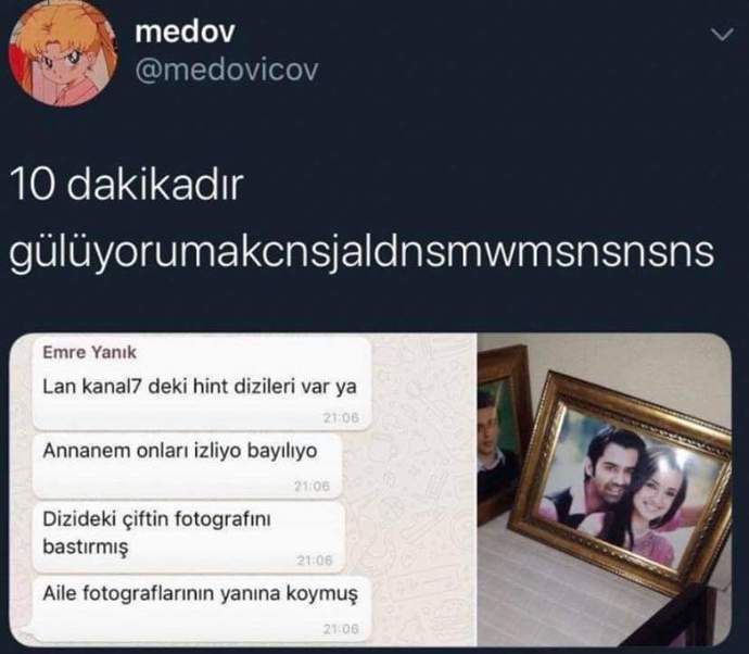 Ailenizden kimse dizi karakterlerinden birinin fotoğrafını çerçeveletmiş mi?
