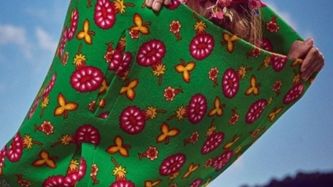 Sırf moda diye bu kıyafeti giyebilir misiniz?