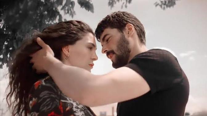Sevgilinizin saçı yağlı ve bakımsız olsa soğur musunuz yoksa uyarır mısınız?