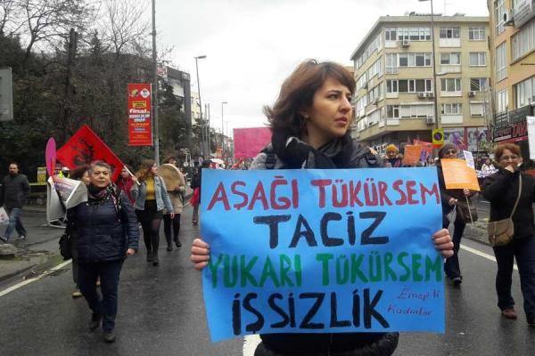 Bir kadın olarak buradan topluma neyi haykırmak isterdin?