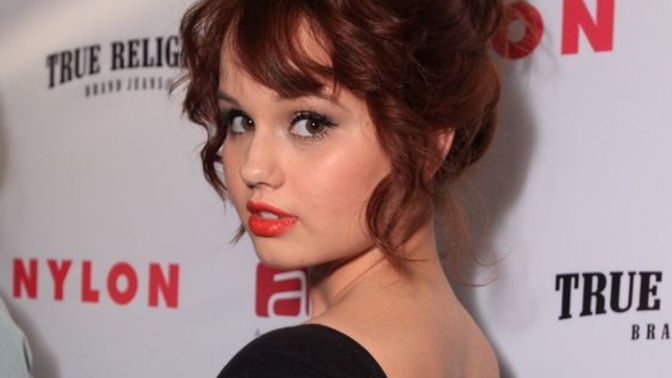 Debby Ryan güzel mi?