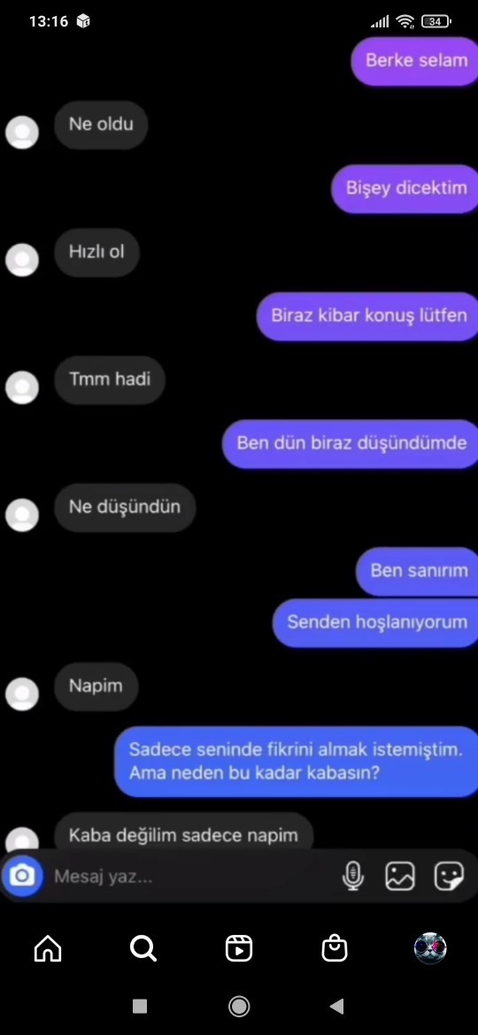 Birinden hoşlansan ona söyler misin?