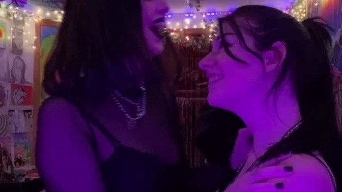 Sevgilim ara verelim diyor, benden soğudu mu?
