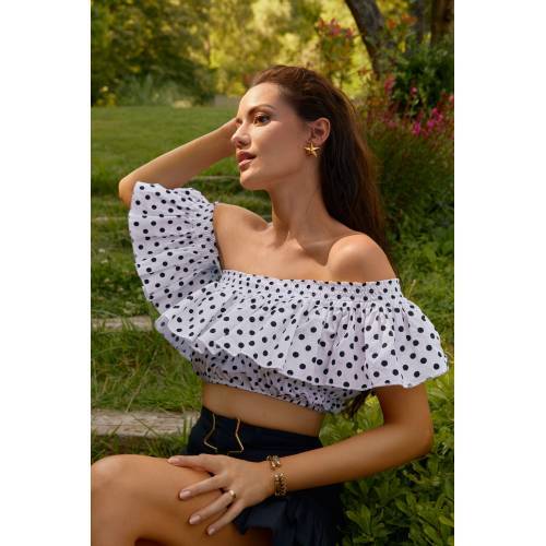 Fahriye Evcenin Ivy People markalı tasarımları satışa çıktı! Siz koleksiyonu beğendiniz mi?