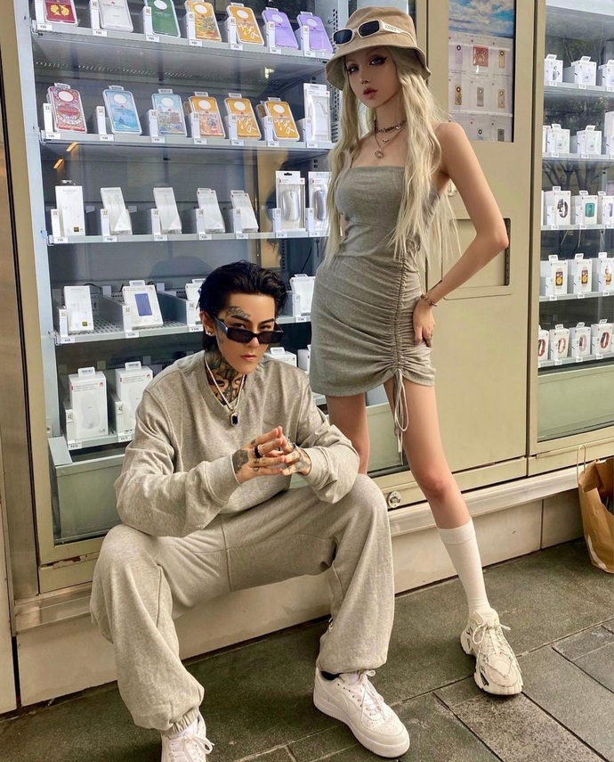 .