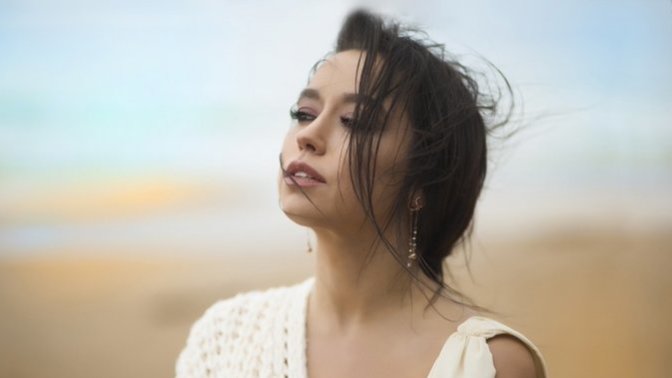 Zeynep Bastık mı Tuğba Yurt mu?