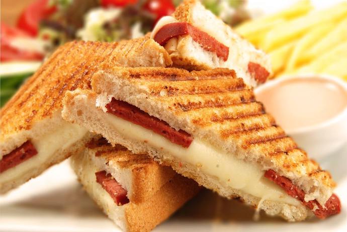En lezzetli tost sence hangisi?