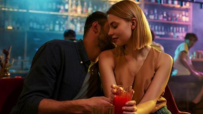 Sevgilinin ciddi olup olmadığını hangi davranışından anlarsın?