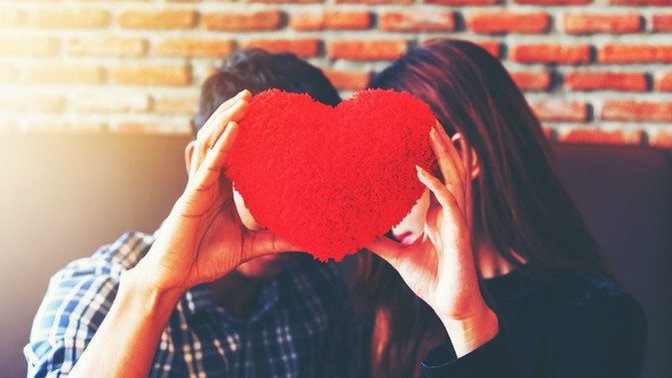 İlgi göstermeyen kadın daha mı çekicidir?