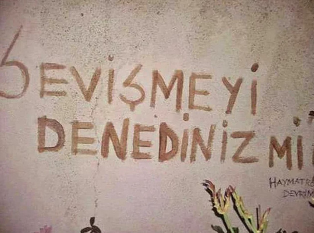 Senin burcunun duvar yazısı hangisi?