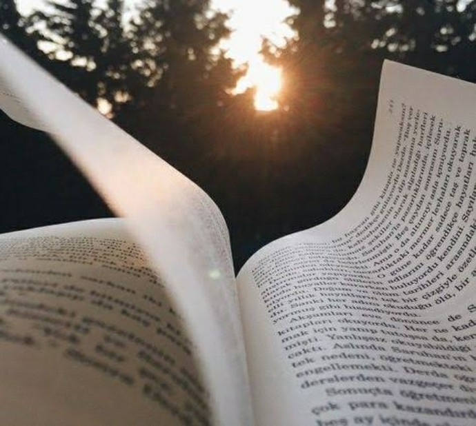 Okuduğumda kalbimi bıraktım dediğiniz kitap oldu mu?