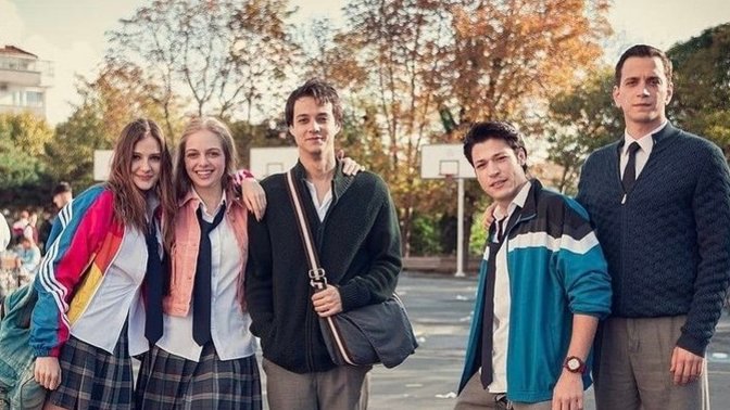 Aşk101, 2. sezonuyla 30 Eylül’de Netflix’te! Yeni sezonu bekleyenler misiniz?