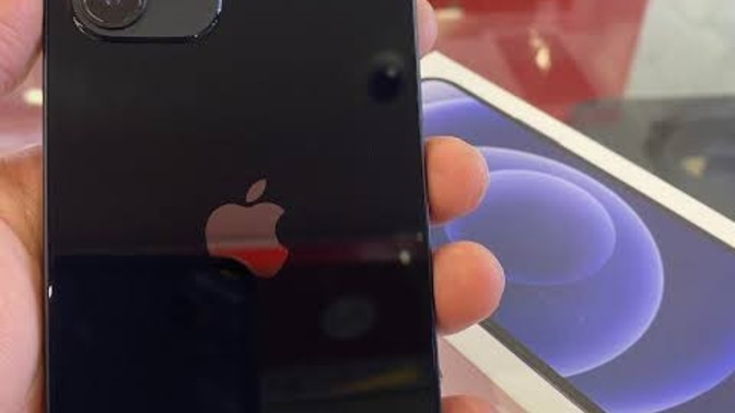 İPhone 12 alıyorum. Hangi rengini önerirsiniz?