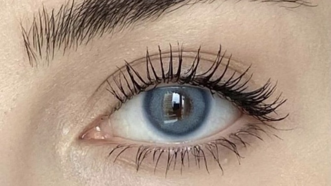 Arkadaşlar sarışınım hangi renk lens yakışır?