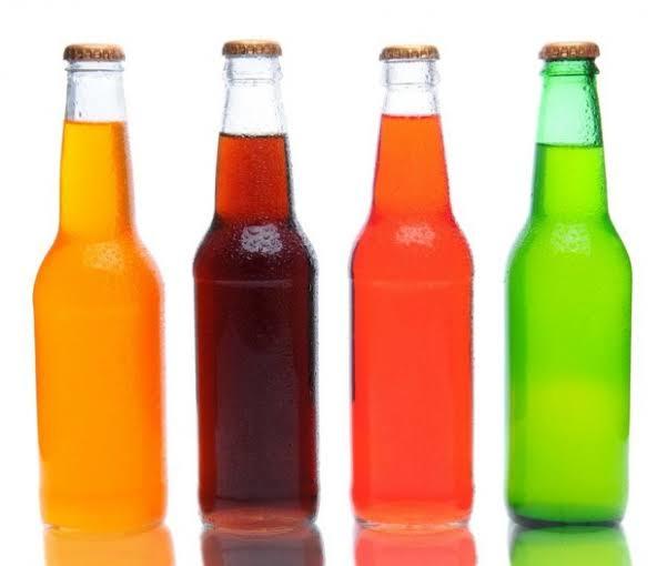 Sade soda mı içersiniz yoksa meyve aromalı soda mı?