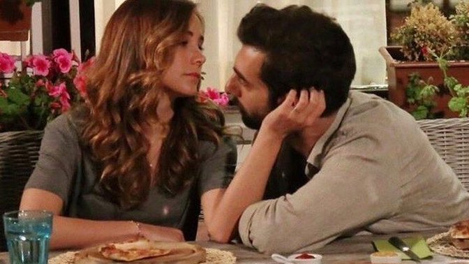 Romantik akşam yemeğine giderken ne giyersiniz?