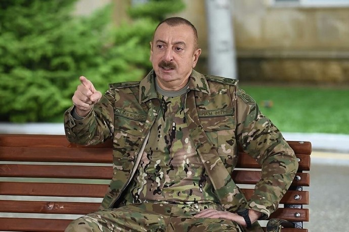 İlham Aliyevi severmisiniz? Neden evet, neden hayır?