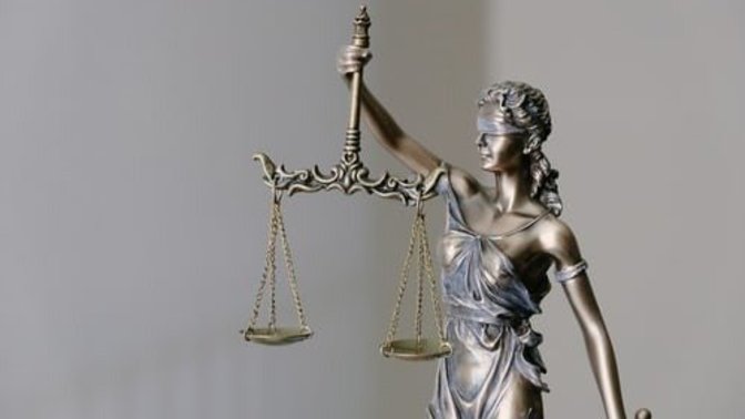 Evlendikten sonra eşinin soyadını almak ne kadar doğru?