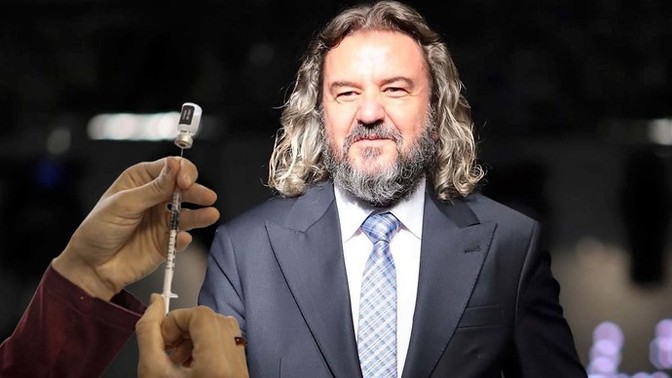Gazeteci Yüksel Aytuğ: “Aşıyı reddedene uzaktan iğne atılsın!” Biz vahşi hayvan mıyız?