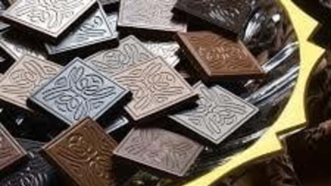 Bayram çikolatası mısın yoksa bayram şekeri misin söyliyim mii🍬🍫?