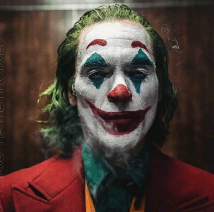 Hangi ünlüyle veya dizi/film karakteriyle kanka olmak isterdiniz?