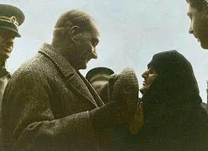 Gençlerin örnek aldığı isimler açıklandı; listede 1 numarada Cumhurbaşkanı Erdoğan var! Sizin örnek aldığınız ünlü isimler kimler?